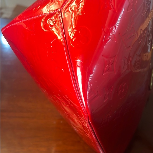 Louis Vuitton Vernis Red Embossed Bellevue Patent Leather Tote Bag - Picture 7 of 15